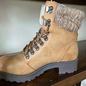 Brand new never worn MIA lace up boots
